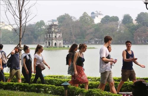 Hoan Kiem lake in Hanoi (Photo: VNA)