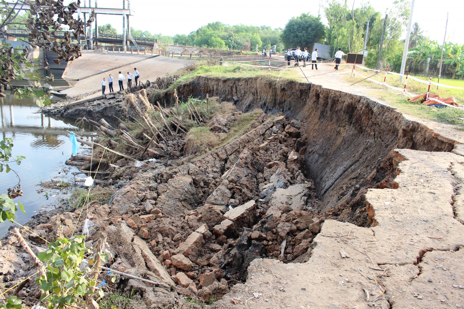 The cause of erosion is mainly due to prolonged drought