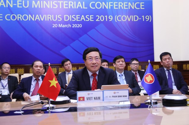 Deputy Prime Minister and Foreign Minister Pham Binh Minh, in his capacity as ASEAN 2020 Chair, delivers a speech at an ASEAN-EU ministerial teleconference on cooperation in coping with the epidemic on March 20. (Photo: VNA)