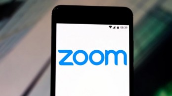 Cẩn thận với họp và học online qua Zoom