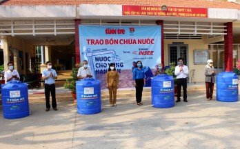 Tỉnh đoàn Long An, Báo Tuổi Trẻ trao 200 bồn chứa nước cho hộ khó khăn