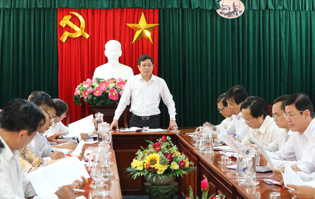 Previously, in March 2020, the Standing Committee of Long An People's Council met with delegate teams to prepare for the 19th meeting