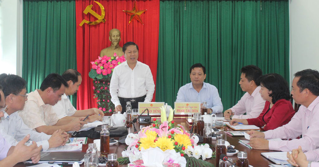 The delegation worked with VBSP - Long An Branch on implementing Resolution No. 42