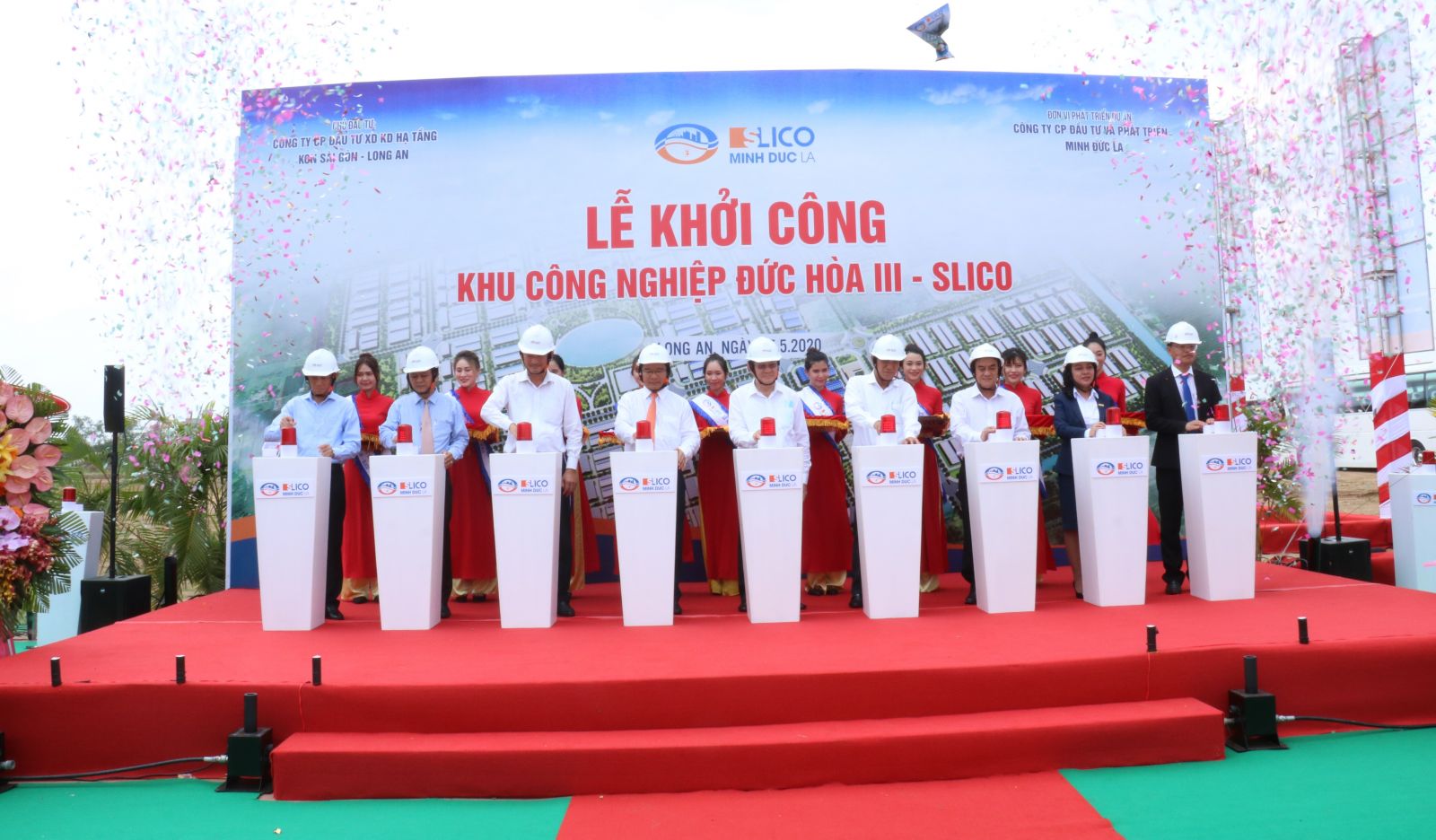 Delegates attend the groundbreaking ceremony