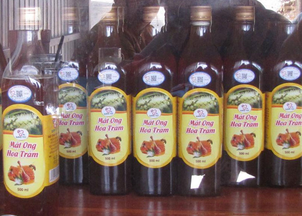 Honey processed by hydrolysis machine will have good quality, creating a reputation in the market (Photo: Bottled honey of Quang Vinh facility)