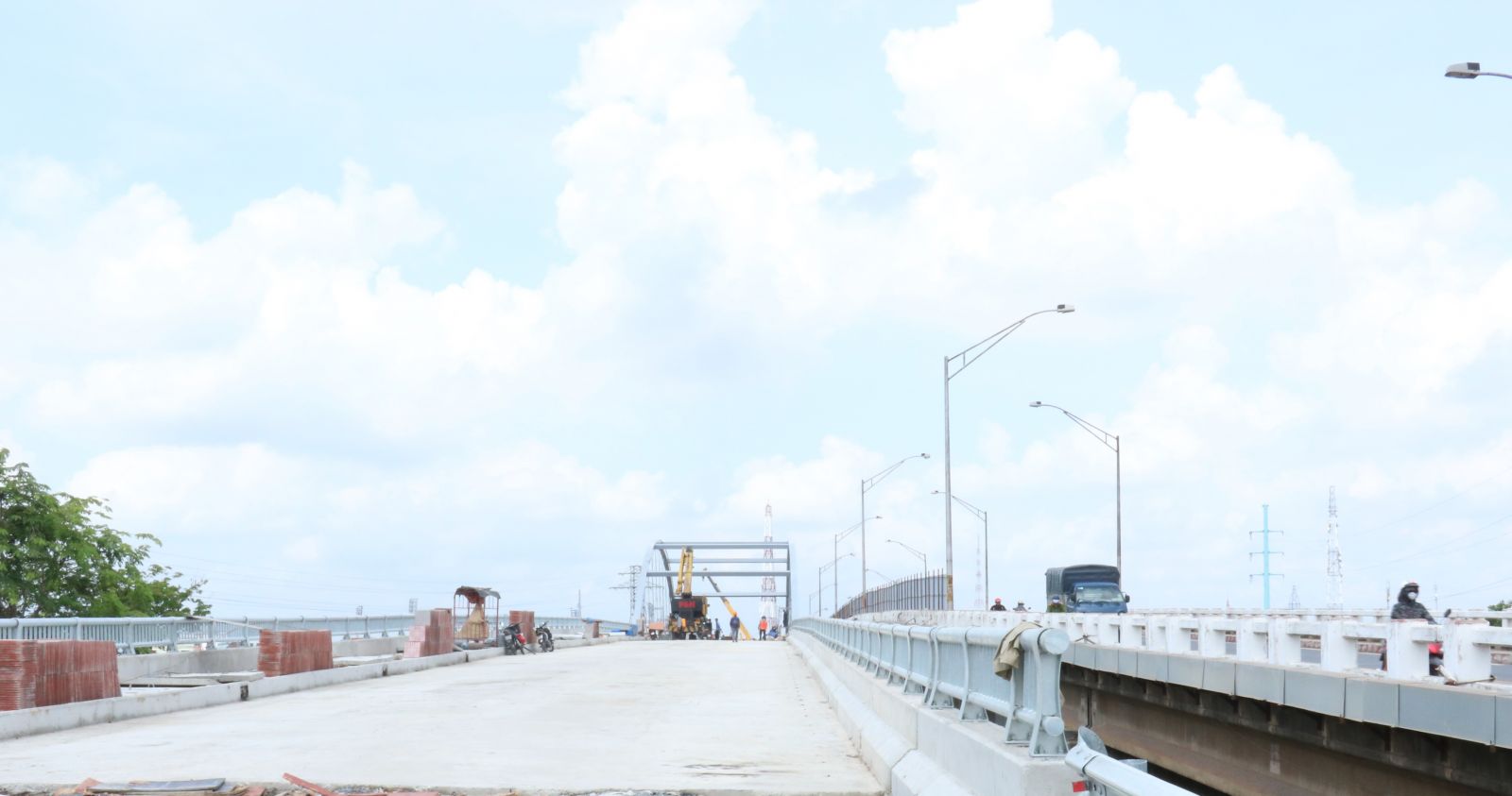 Tan An 4 Bridge is expected to open traffic in early June 2020