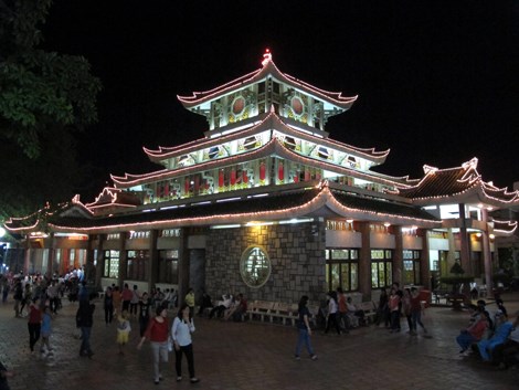 A shrine dedicated to the holy lady of Mount Sam in An Giang (Photo: VNA)