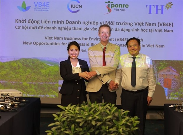 Three representatives of partners in the VB4E alliance (from left TH Group, IUCN and the ISPONRE). (Photo: courtesy of the IUCN)