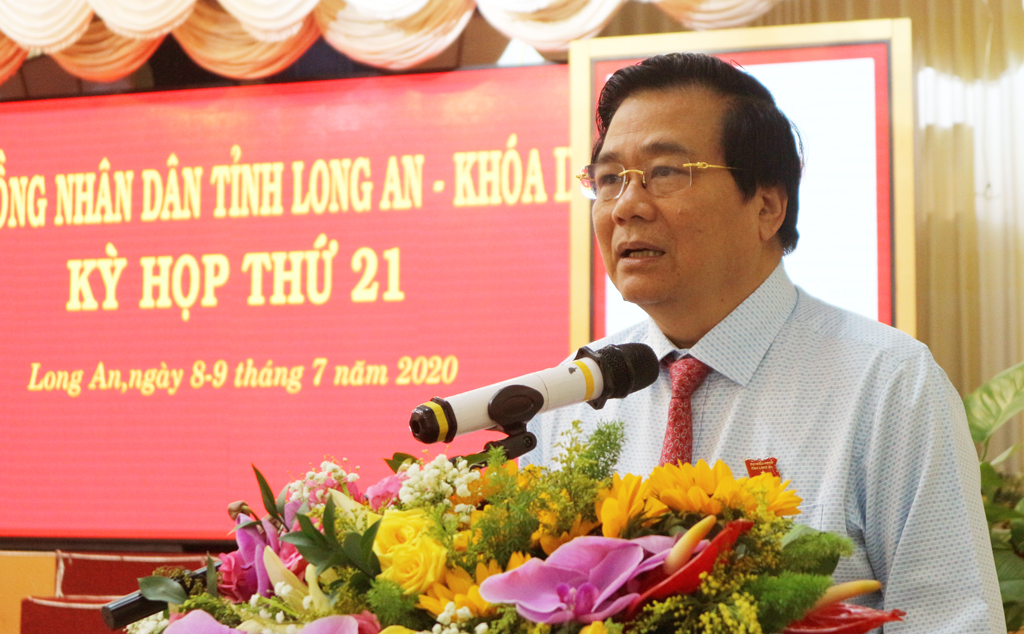 Secretary of the Provincial Party Committee, Chairman of the Provincial People's Council - Pham Van Ranh delivers the closing speech