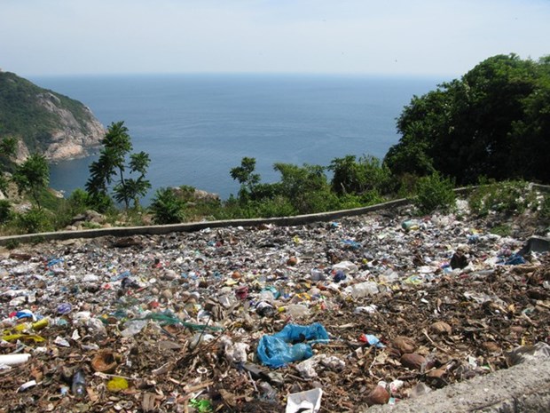 A landfill in Cu Lao Cham (Photo: UNESCO)