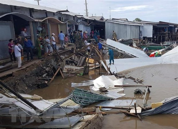 landslide scene in Ca Mau (Photo: VNA)