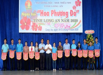 Long An: Sôi nổi các hoạt động Ngày hội “Hoa Phượng đỏ” năm 2020