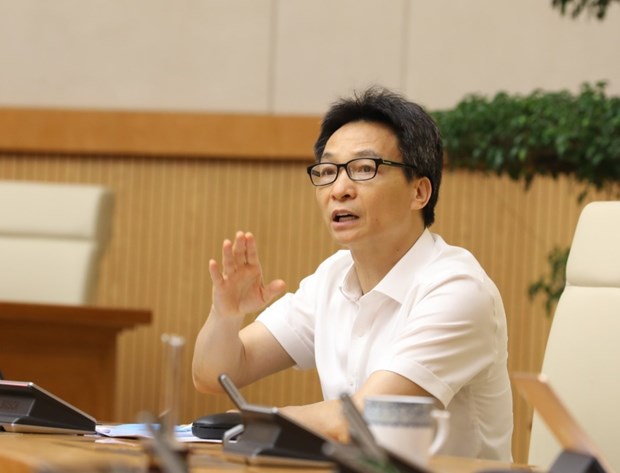 Deputy Prime Minister Vu Duc Dam speaks at the meeting of the National Steering Committee for COVID-19 Prevention and Control in Hanoi on August 9 (Photo: VNA)