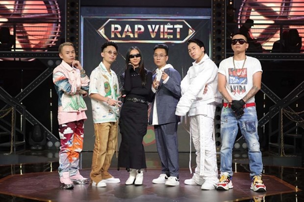 Rap Viet gathers many famous Vietnamese rappers like Binz, Rhymastic, Suboi, Justatee, Karik, and Wowy (from left to right). (Photo: kenh14.vn)