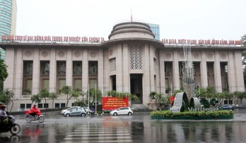 Central bank to adjust monetary policies to weather pandemic