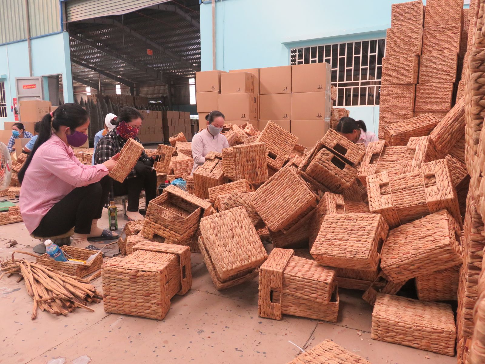 Workers produce at Hoa Thanh Long An Company Limited