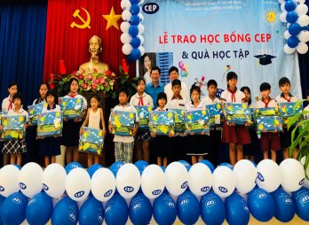 Tiếp sức đến trường - nét đẹp nhân văn