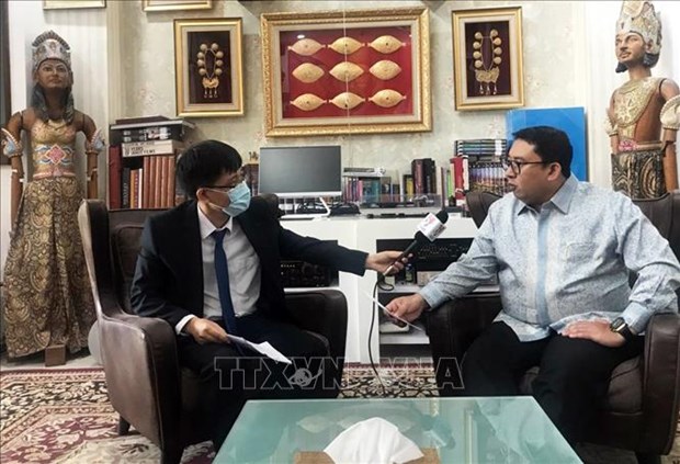 Chairman of the Committee for Inter- Parliamentary Cooperation under the Indonesian House of Representatives Fadli Zon speaks to Vietnam News Agency correspondent in Indonesia. (Photo: VNA)