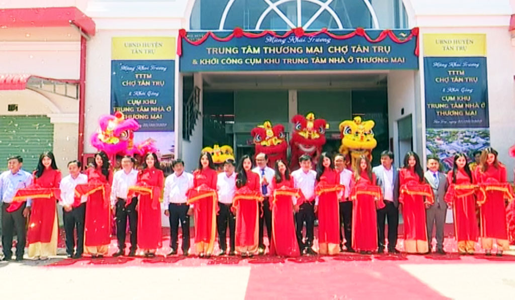 Inauguration of Tan Tru Market Trade Center