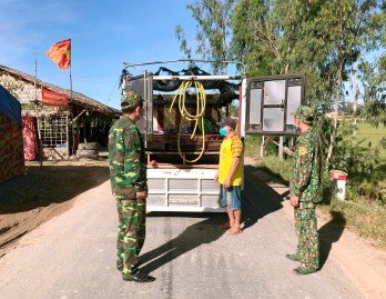 Lính biên phòng nơi tuyến đầu chống dịch