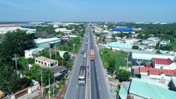 Traffic investment to create motivation for development