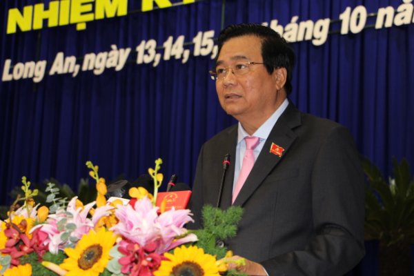 Secretary of the Provincial Party Committee, Chairman of the Provincial People's Council - Pham Van Ranh delivers the opening speech of the Congress