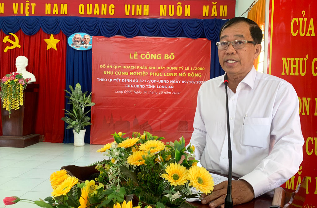 Vice Chairman of the People's Committee of Can Duoc district - Phan Van Tuong approved the decision approving the Project on planning construction area for the expansion of Phuc Long IP at scale 1/2000