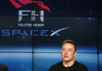 Tăng hơn 100 tỉ USD một năm, Elon Musk vượt Bill Gates trong danh sách tỉ phú