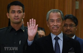 Malaysia to hold general election after COVID-19 pushed back