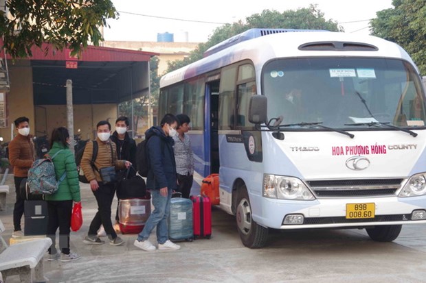 Các công dân hoàn thành thời gian cách ly y tế tập trung trở về địa phương, tiếp tục cách ly tại nhà. (Ảnh: Đinh Tuấn/TTXVN)