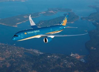 Vietnam Airlines launches new services on Hanoi-HCM City route