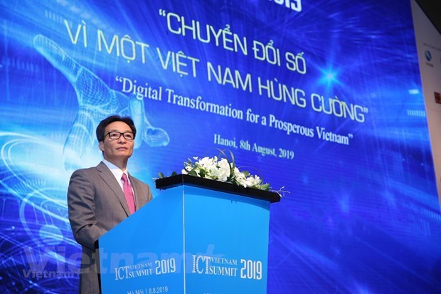 Deputy PM Vu Duc Dam at the second National Forum on Developing Vietnam Technology Companies (Photo: VNA)