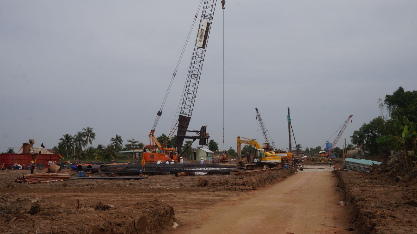 The Ring Road of Tan An city is under construction