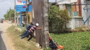 Long An: 18 sluice gates urgently installed to prevent saline intrusion