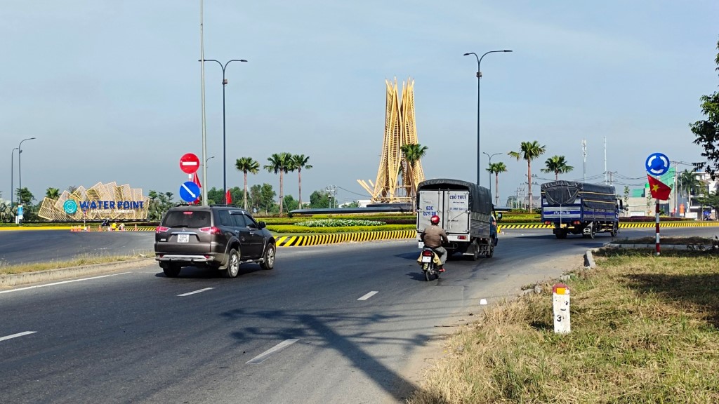 Traffic circle of Provincial Road (PR) 830 - Expressway - residential area of Nam Long and Water Point  in An Thanh Commune of Ben Luc district