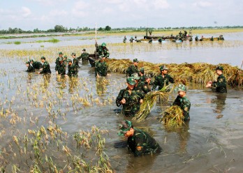 Thắt chặt tình đoàn kết quân - dân