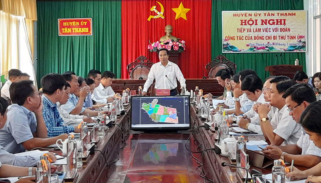 Secretary of the Provincial Party Committee, Chairman of the Provincial People's Council - Nguyen Van Duoc asks Tan Thanh district to focus on some key tasks 