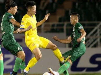 Thêm hai cầu thủ V-League nhận án phạt nặng vì hành vi bạo lực sân cỏ