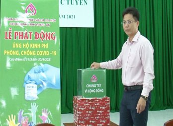 Quyên góp 38 triệu đồng mua vắc-xin phòng, chống dịch bệnh Covid-19