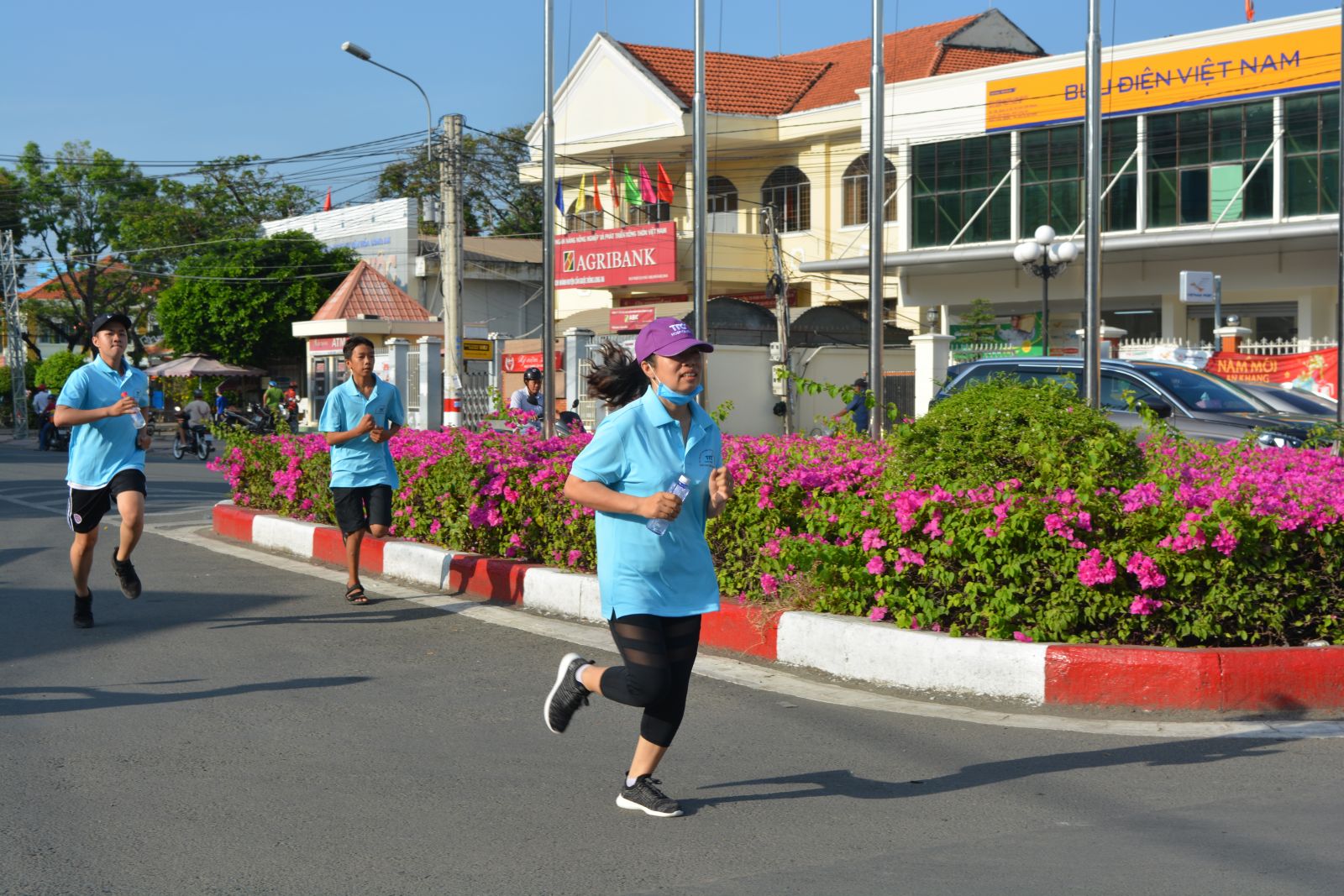 Chí Hiếu - Thành Phát