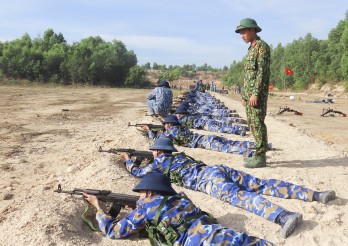 Chiến sĩ mới “tăng tốc” luyện rèn