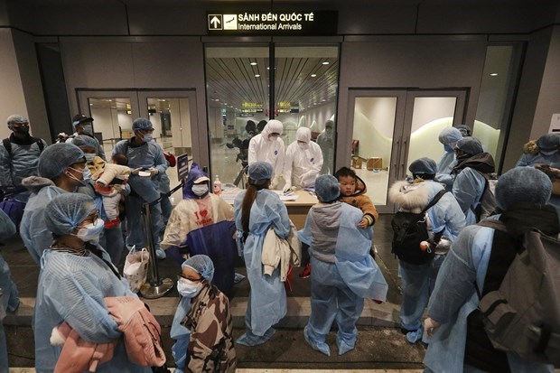 Vietnamese citizens return from Wuhan, China (Photo: AFP)