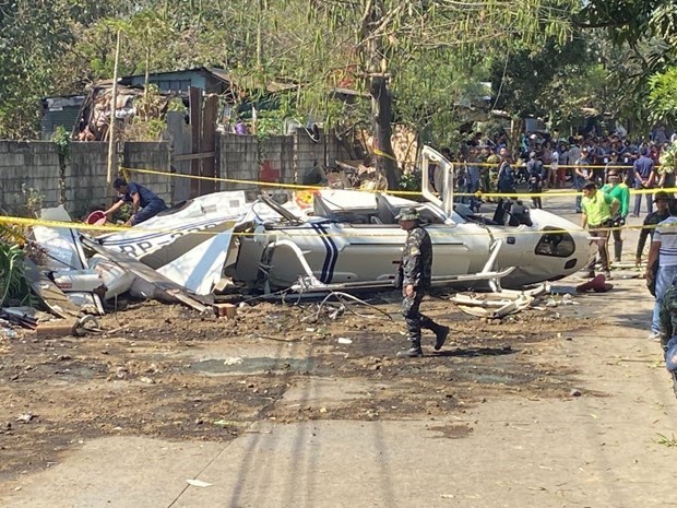 The scene of a helicopter crash in the Philippines (Photo: AP)