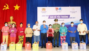 Trên 2 tỉ đồng thực hiện hành trình “San sẻ yêu thương” năm 2021