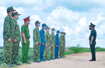 Đoàn công tác Bộ Tư lệnh Bộ đội Biên phòng kiểm tra công tác phòng, chống dịch trên tuyến biên giới Long An