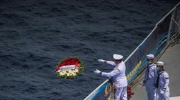 Indonesia ends efforts to salvage sunken submarine