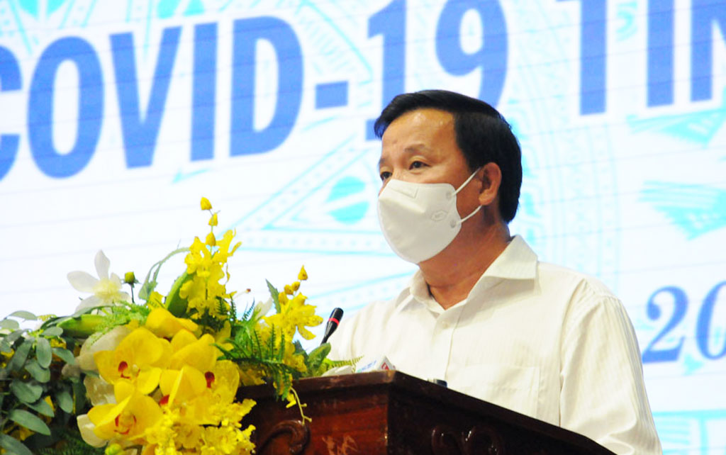 Chairman of the Provincial People's Committee – Nguyen Van Ut calls for join hands in contribution to the Long An Covid-19 vaccine fund 