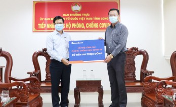 Sacombank Chi nhánh Long An ủng hộ 100 triệu đồng phòng, chống dịch Covid-19 tại tỉnh Long An