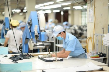 Garment-textile exports hit 15.2 billion USD in five months: VITAS