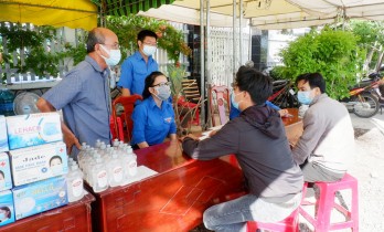 Màu “áo xanh” trong chiến dịch chống dịch